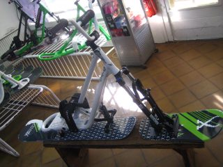 snowscoot black mountain psyko FC board centsix invaders X1