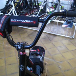Snowscoot black mountain psyko fx noir 2017 occasion 5