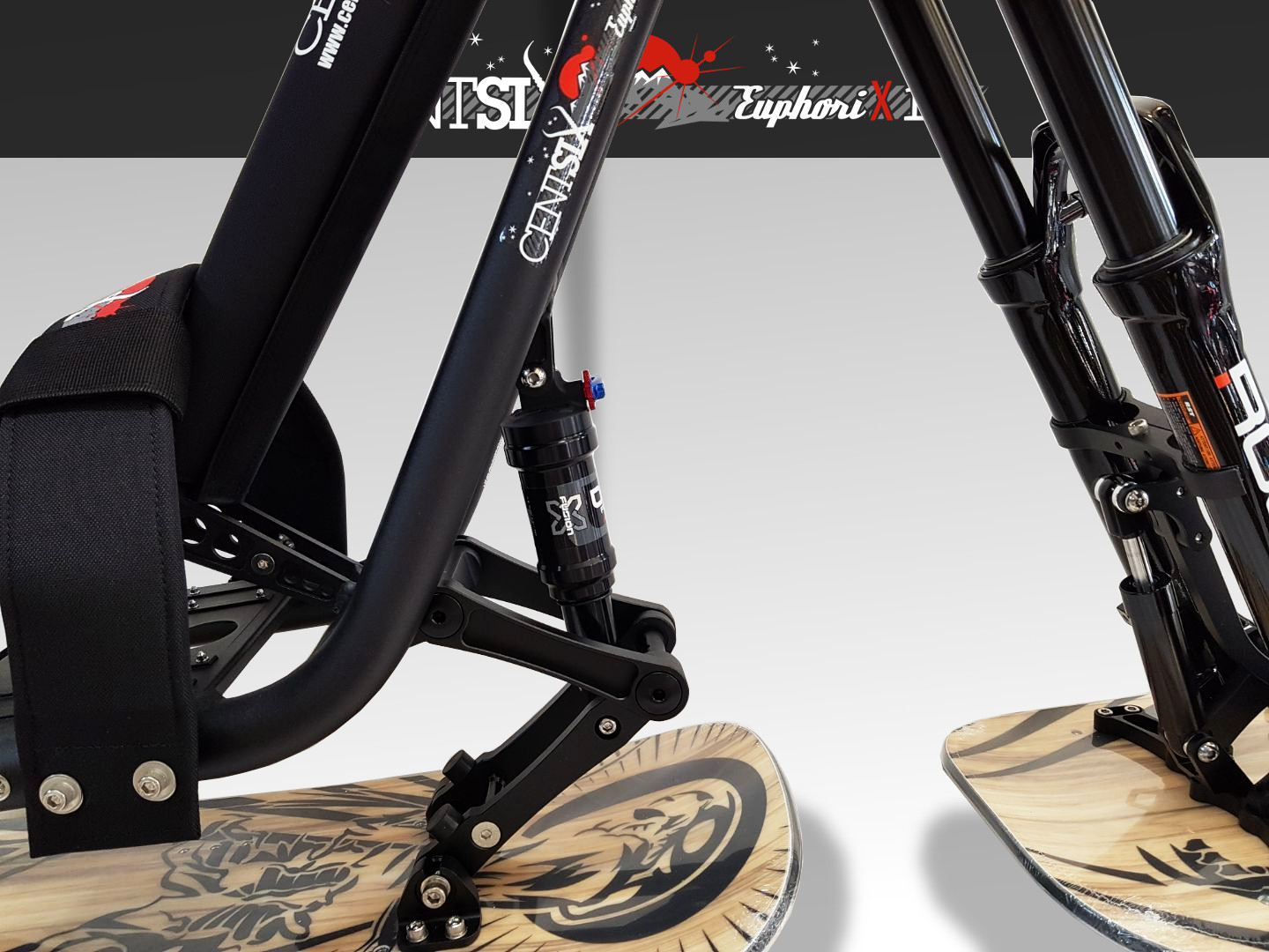 Snowscoot Centsix EuphoriX 1.6 noir et boards Centsix Rigor Mortix wood