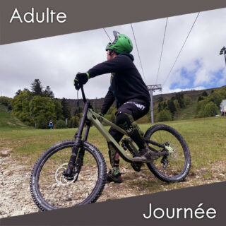 Réservation : Location de VTT de descente adulte journée à 113 €