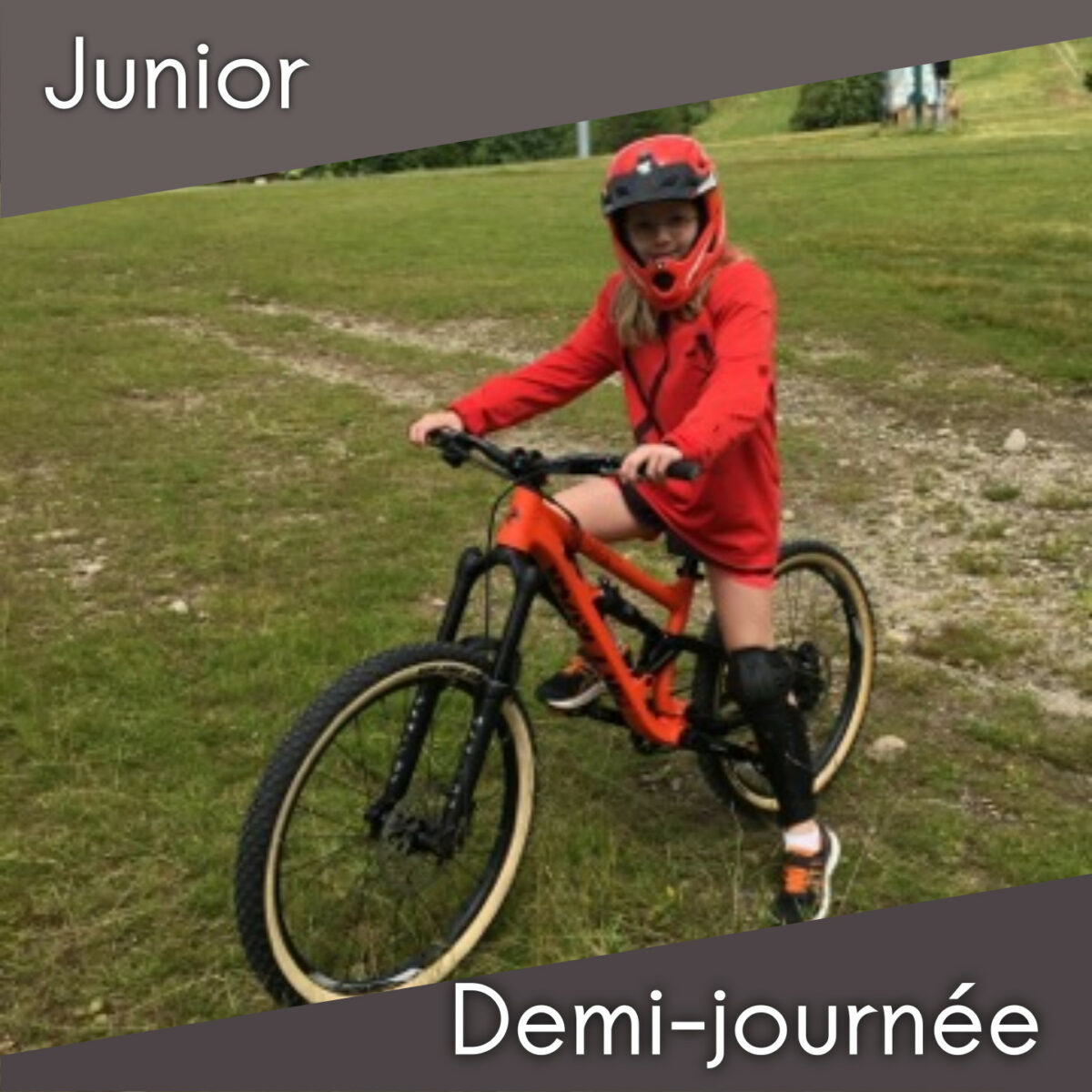 Réservation : Location de VTT de descente junior demi-journée à 70 €