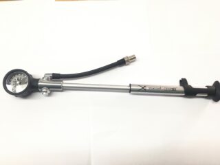 Pompe haute pression Centsix H.G pour amortisseurs à air de snowscoot et VTT – Image 2