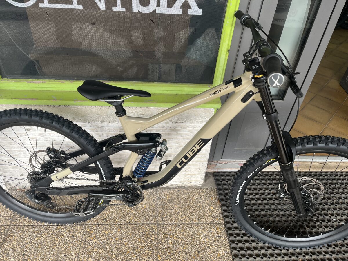 VTT DH Cube Two 15 Pro L Occasion (Retrait Magasin)