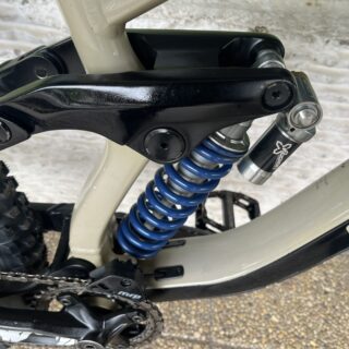 VTT DH Cube Two 15 Pro L Occasion Retré Magasin – Image 8