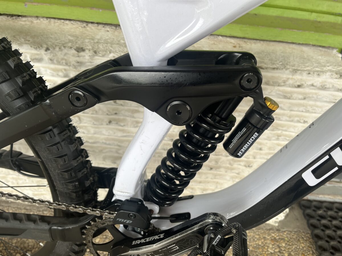 VTT DH Cube Two 15 Race L Occasion Retrait Magasin