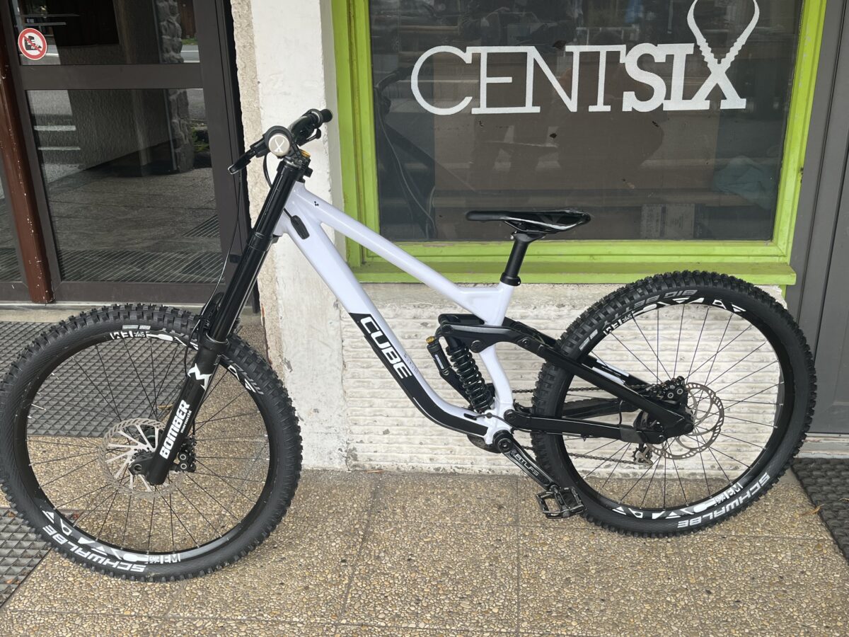 VTT DH Cube Two 15 Race L Occasion Retrait Magasin