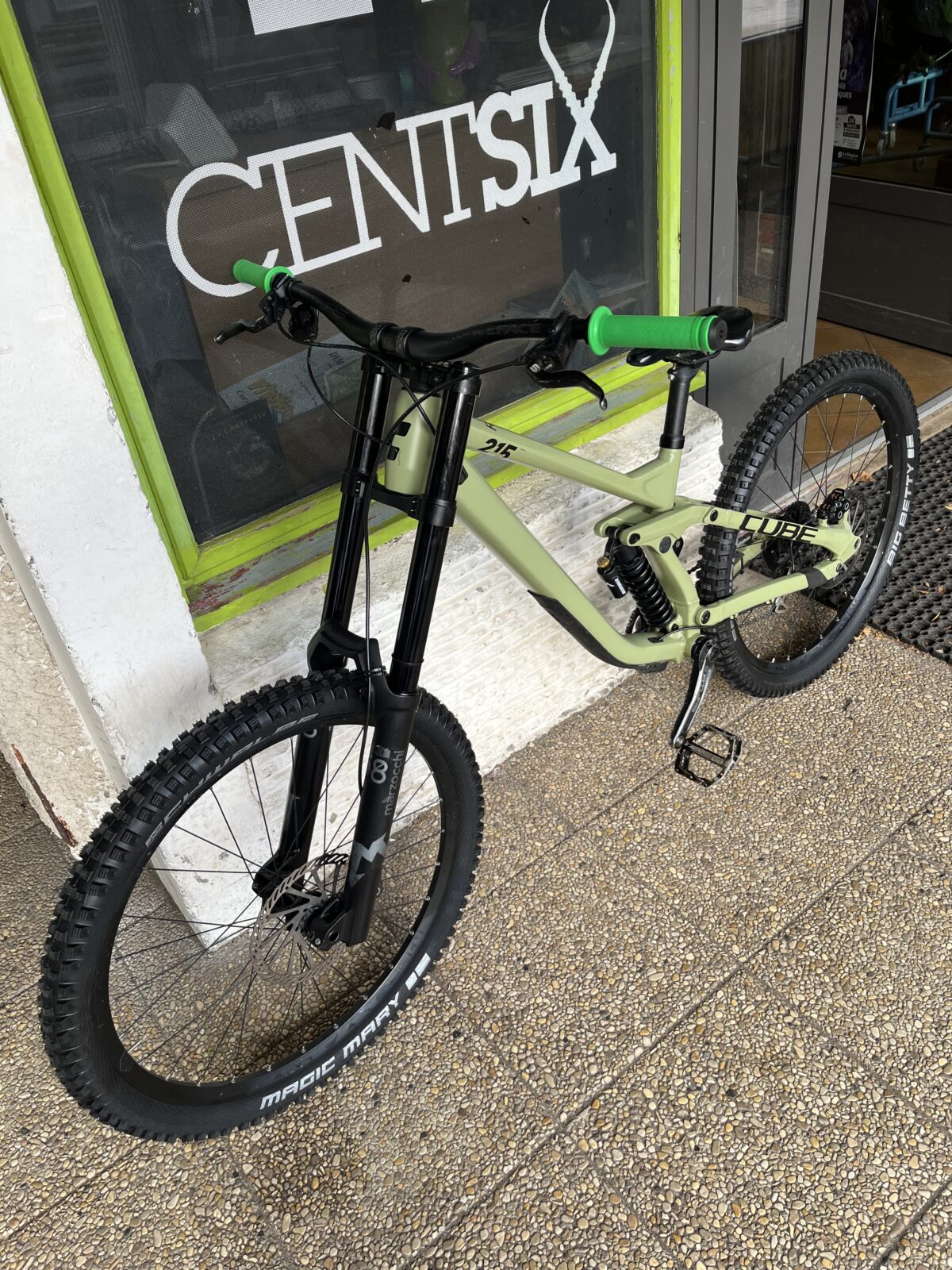 cube two 15 Race vert 2