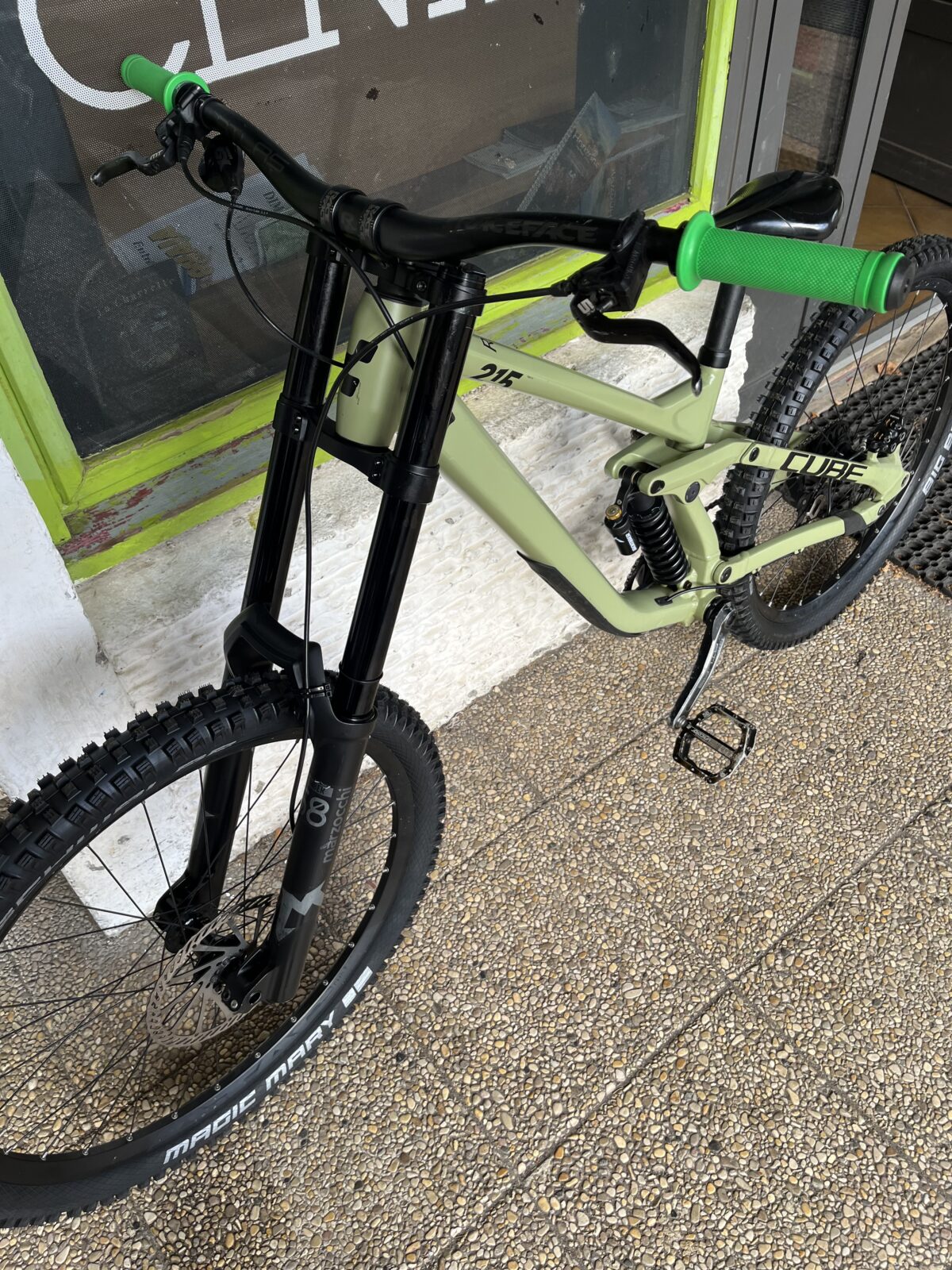 cube two 15 Race vert 3